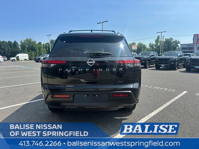 2026 Nissan Pathfinder SV