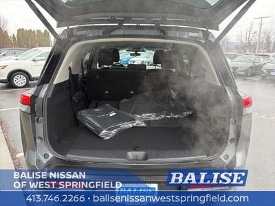 2026 Nissan Pathfinder SV