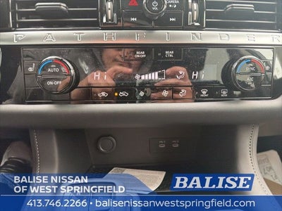 2026 Nissan Pathfinder SV