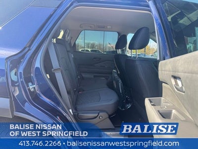 2026 Nissan Pathfinder SV