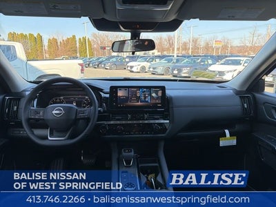 2026 Nissan Pathfinder SV