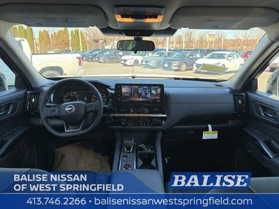 2026 Nissan Pathfinder SV