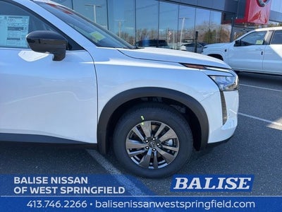 2026 Nissan Pathfinder SV