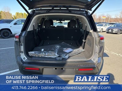 2026 Nissan Pathfinder SV