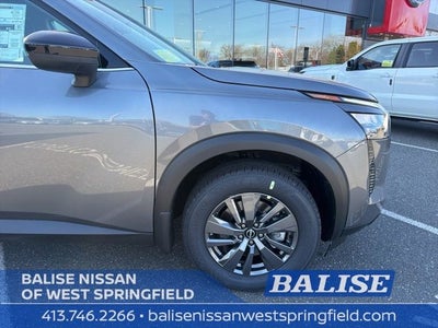 2026 Nissan Pathfinder SV