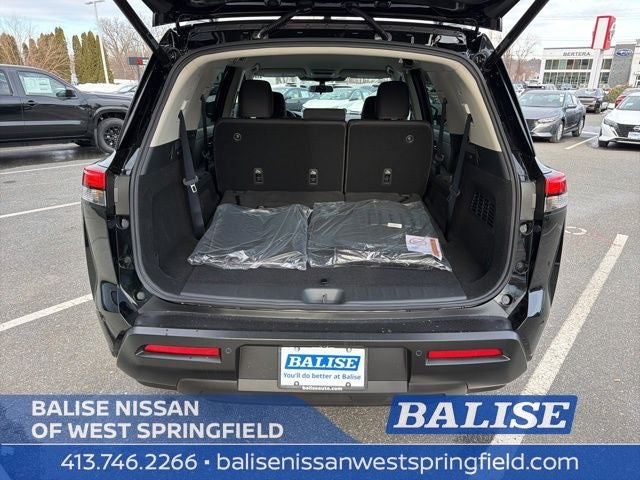 2026 Nissan Pathfinder SV