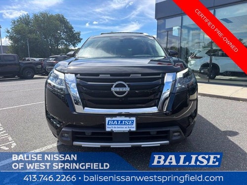 2024 Nissan Pathfinder SL