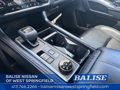 2024 Nissan Pathfinder SL