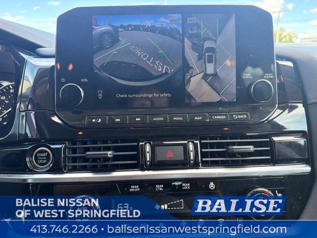 2024 Nissan Pathfinder SL