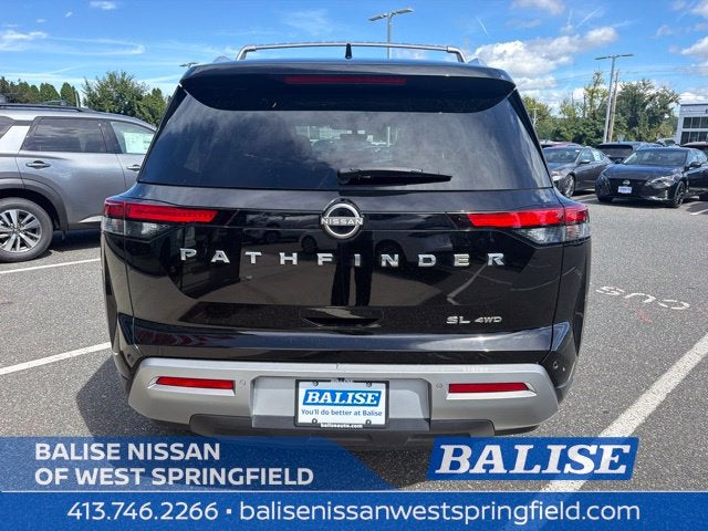 2024 Nissan Pathfinder SL