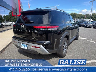 2024 Nissan Pathfinder SL