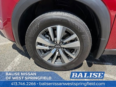 2025 Nissan Pathfinder SL