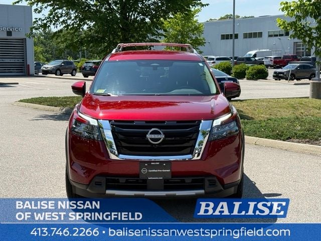 2025 Nissan Pathfinder SL