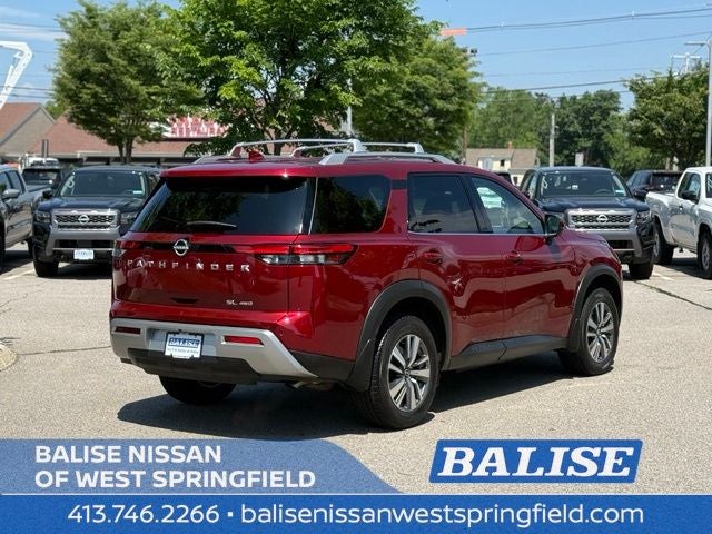 2025 Nissan Pathfinder SL