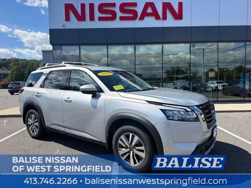 2023 Nissan Pathfinder SL