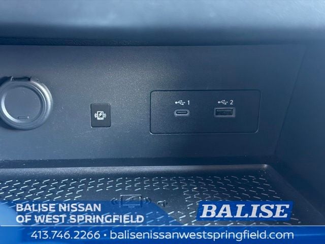 2023 Nissan Pathfinder SL