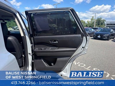 2023 Nissan Pathfinder SL
