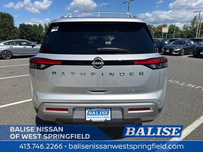 2023 Nissan Pathfinder SL
