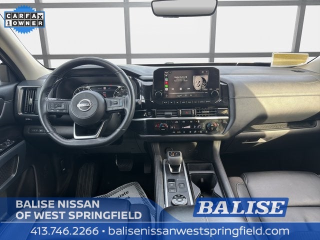 2025 Nissan Pathfinder SL