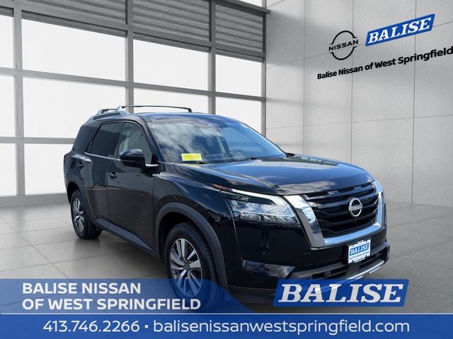 2023 Nissan Pathfinder SL