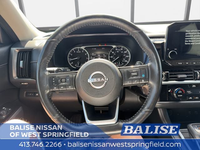 2023 Nissan Pathfinder SL