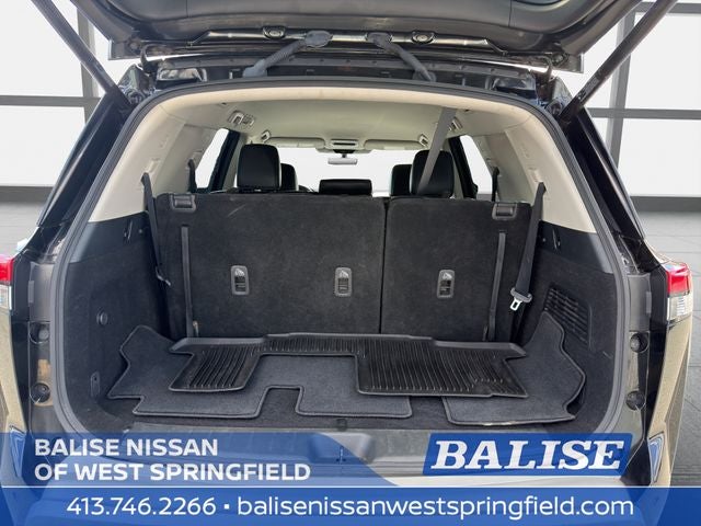 2023 Nissan Pathfinder SL