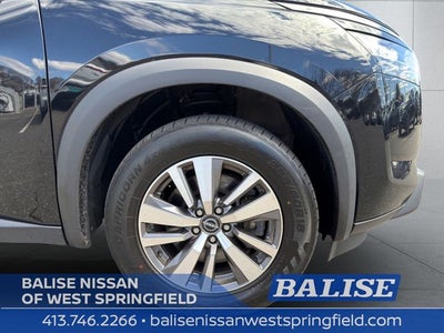 2023 Nissan Pathfinder SL