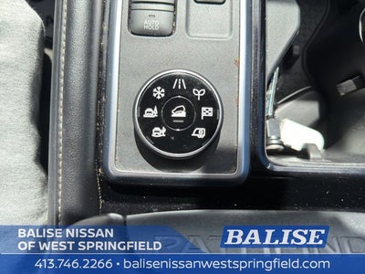 2023 Nissan Pathfinder SL