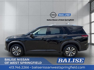 2023 Nissan Pathfinder SL