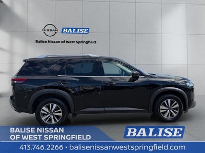 2023 Nissan Pathfinder SL