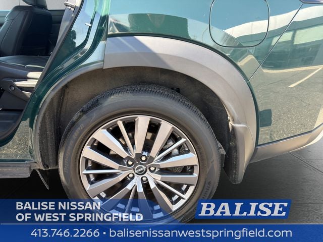 2023 Nissan Pathfinder SL Premium