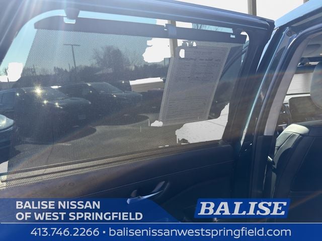 2023 Nissan Pathfinder SL Premium