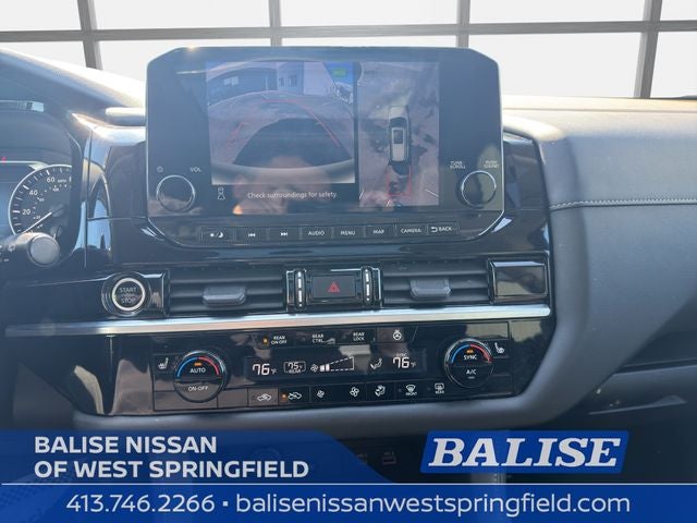 2023 Nissan Pathfinder SL Premium