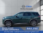 2023 Nissan Pathfinder SL Premium