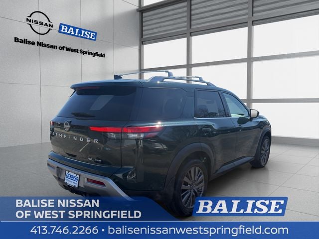 2023 Nissan Pathfinder SL Premium