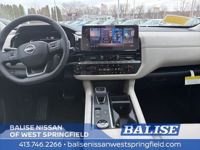 2026 Nissan Pathfinder SL