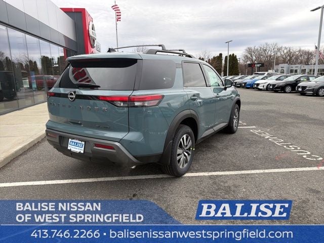 2026 Nissan Pathfinder SL