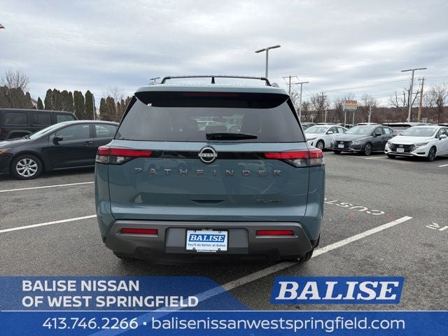 2026 Nissan Pathfinder SL