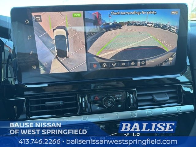 2026 Nissan Pathfinder SL