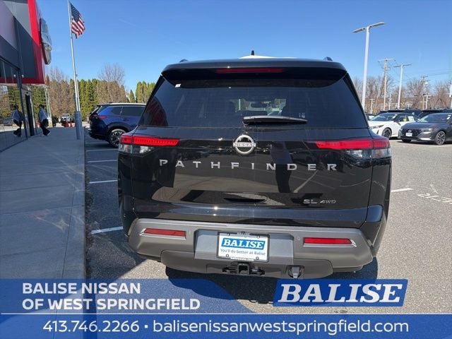 2026 Nissan Pathfinder SL