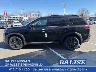 2026 Nissan Pathfinder SL