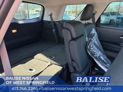 2026 Nissan Pathfinder SL