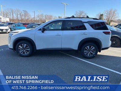 2026 Nissan Pathfinder SL