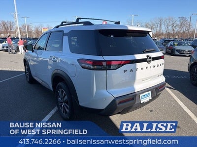 2026 Nissan Pathfinder SL