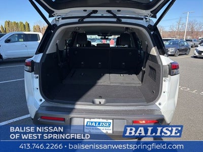 2026 Nissan Pathfinder SL