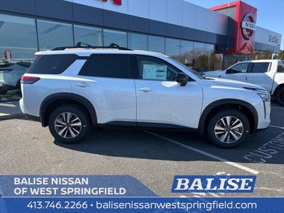 2026 Nissan Pathfinder SL