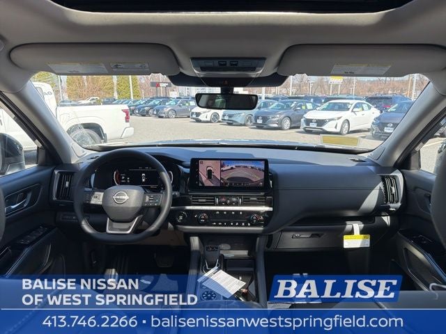 2026 Nissan Pathfinder SL