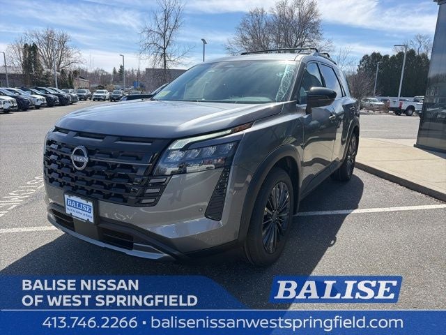 2026 Nissan Pathfinder SL