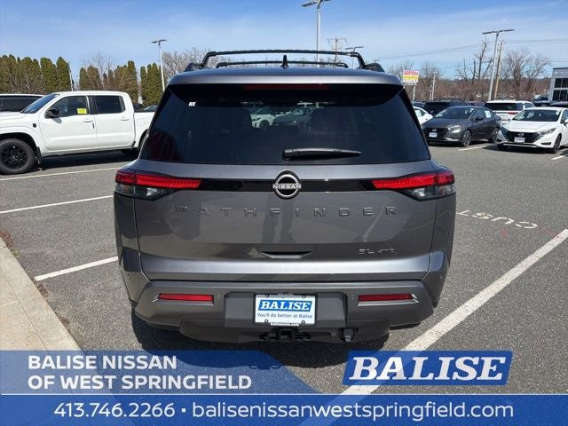 2026 Nissan Pathfinder SL