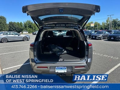2026 Nissan Pathfinder SL